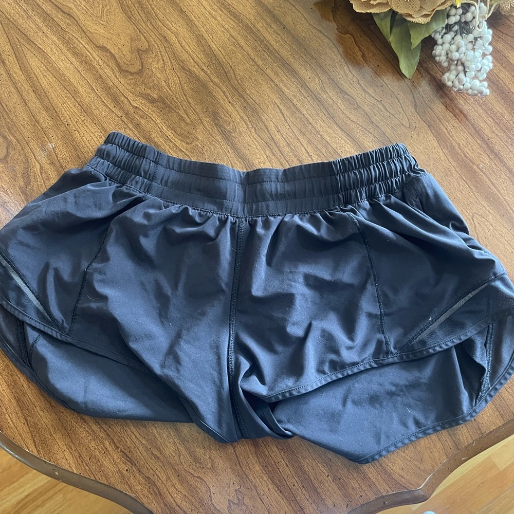 BLACK LULULEMON HOTTY HOT